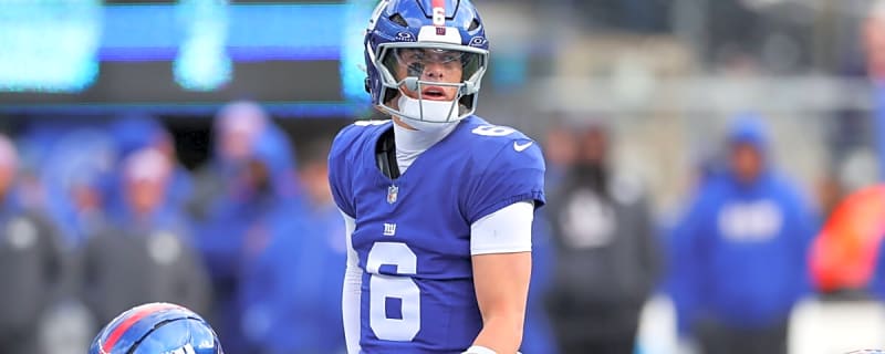 'This Is How You Get Your Franchise QB Killed': Giants RB Slammed for Putting Jaxson Dart’s Life at Risk