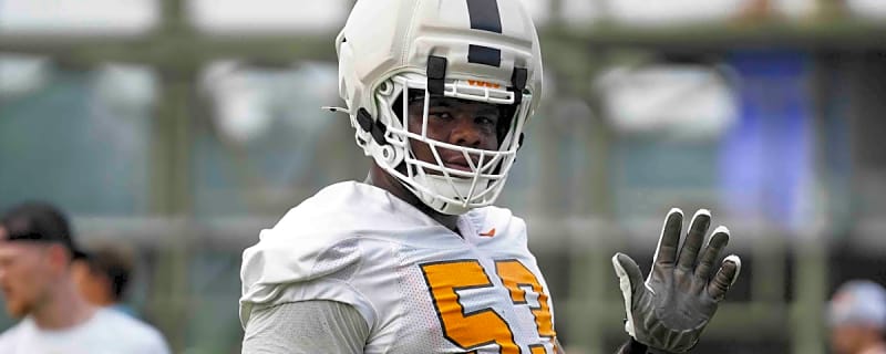 Tennessee needs offensive lineman Lance Heard to return in 2026, but one detail could complicate his return to the Vols