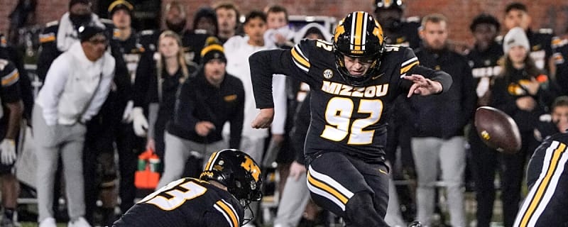 New York Jets Add 'The Thiccer Kicker' to Roster