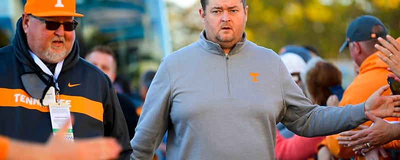 Vols insider shares the latest on Tennessee running backs coach De'Rail Sims after he was connected to the Miami Hurricanes