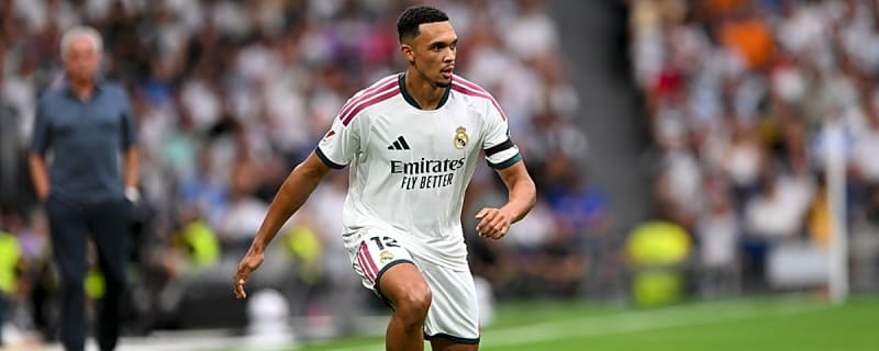 Arsenal considers stunning move for ex-Liverpool star