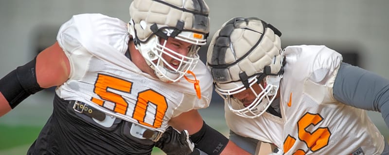 Former Tennessee Vols offensive lineman is reportedly reentering the NCAA transfer portal