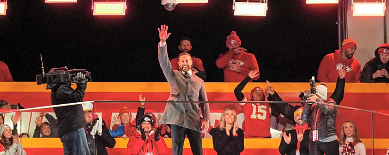 Former Chiefs QB Alex Smith shoots down offensive coordinator rumors and shares his opinion on who they will hire