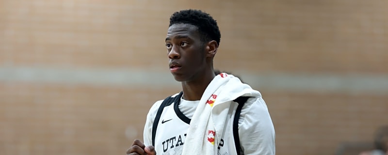 No. 1 College Basketball Recruit Sends Message on Major Roster News