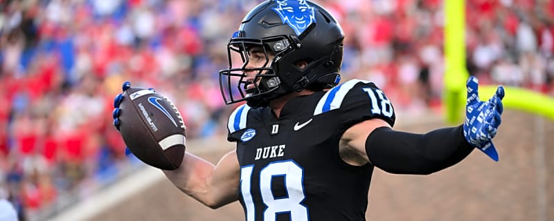 No. 3 Transfer Portal WR Announces Commitment To College Football Powerhouse