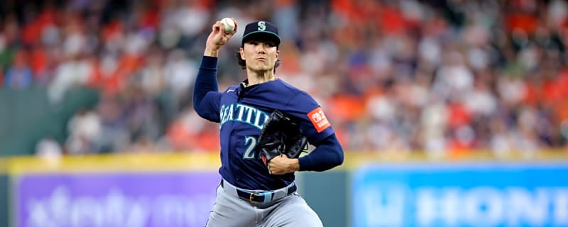 Mariners Await Bryan Woo Injury Update After Removal From Astros Game