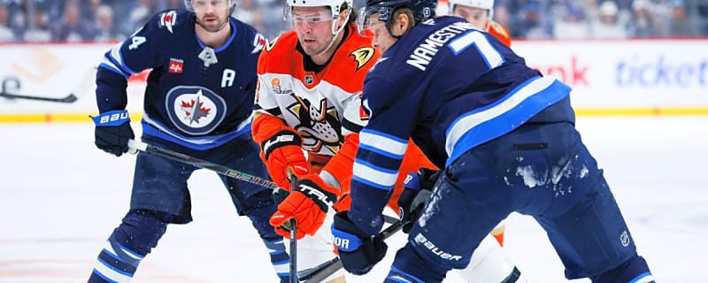 Maple Leafs Urged to Strike Early on Rising 22-Year-Old Ducks RFA