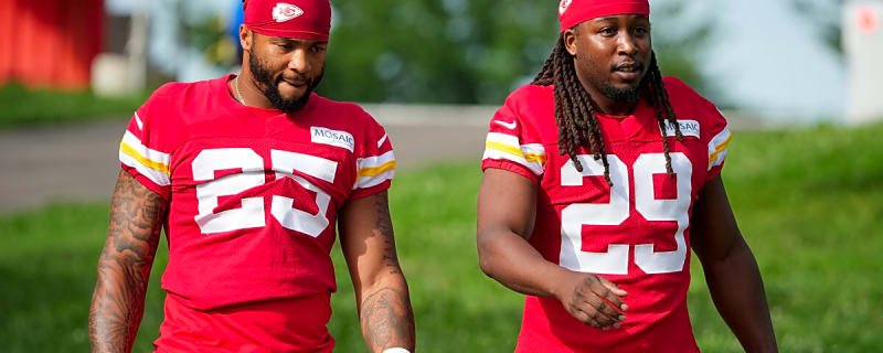 Chiefs&#39; inactive players list for Week 11 vs. Broncos confirms suspicions about Elijah Mitchell&#39;s 2025 season debut