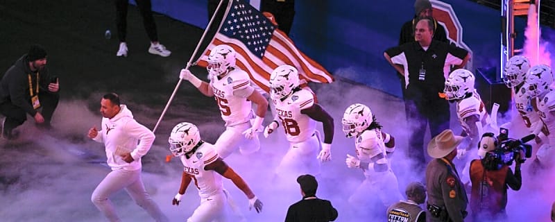 Dynamic Texas Longhorns freshman duo earn Shaun Alexander Watch List spots