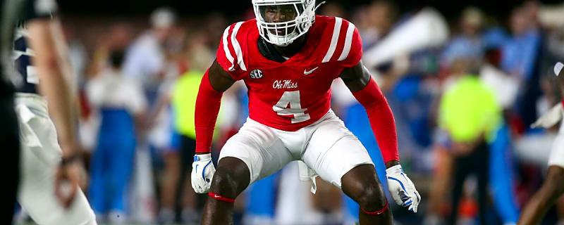 One former NFL general manager likens Ole Miss linebacker Suntarine Perkins&#39; game to a future hall of famer