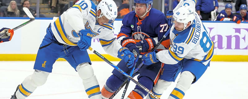 Binnington Makes 30 Saves in Blues’ 2-1 Win Over Islanders