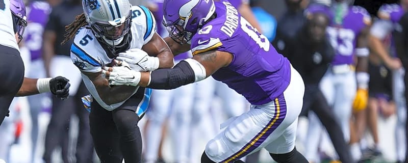 Bears make intriguing move on DL with 25 sacks