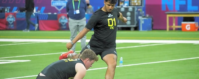 Patriots Insider Would Be ‘Shocked’ if Rookie Doesn’t Win Starting Gig