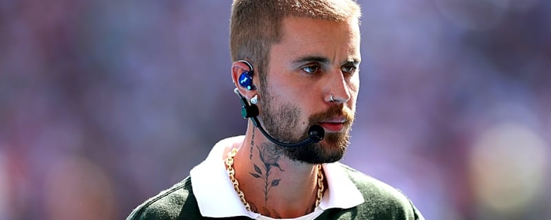 Justin Bieber Plays Surprise Acoustic Set in L.A.'s MacArthur Park: Songs He Performed