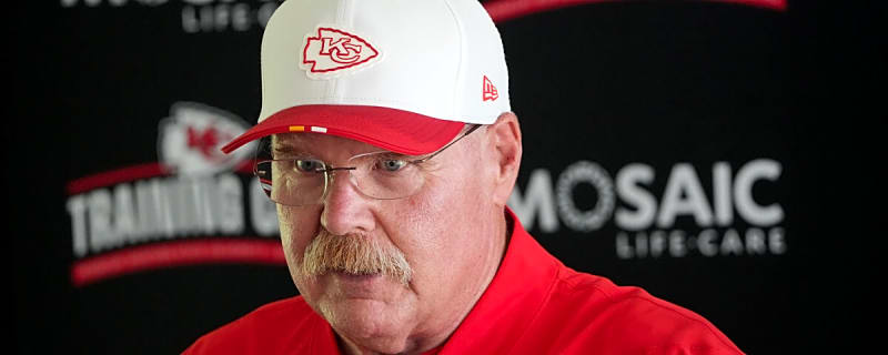 Chiefs&#39; Andy Reid Reacts to First Start of $30 Million Player