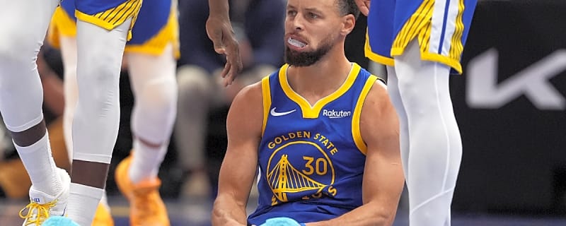 Stephen Curry to Potentially 'Miss Rest of Regular Season' as Insider Drops Injury News