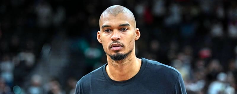 Victor Wembanyama Issues Public Plea for Missing Friend, Turns to Bulls Icons for Support