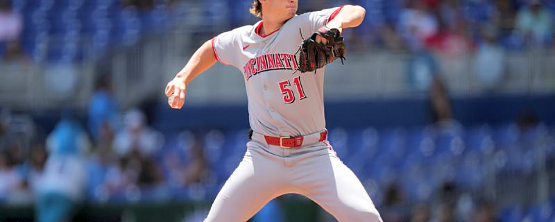 Reds Need Brady Singer to Keep Win Streak Alive Against Cardinals
