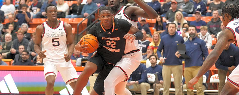 WCC Standout Lands in the Big East via Transfer Portal