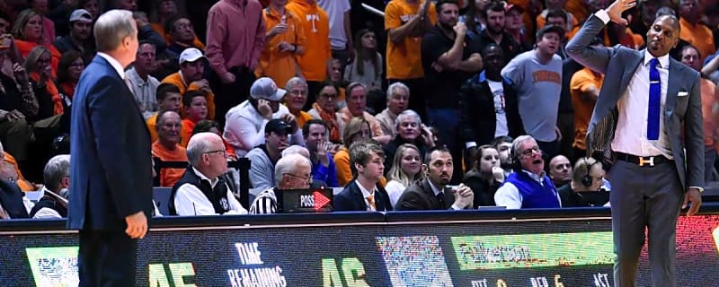 Memphis head coach Penny Hardaway sends a shot across the bow of the Tennessee Vols basketball program
