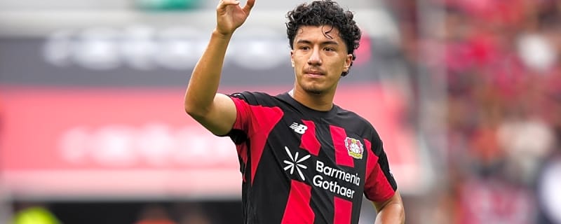 Arsenal is battling Tottenham for Bundesliga midfielder