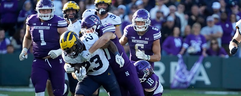 Michigan playmaker delivers in the clutch in nailbiter victory, but late injury sparks concern on season outlook