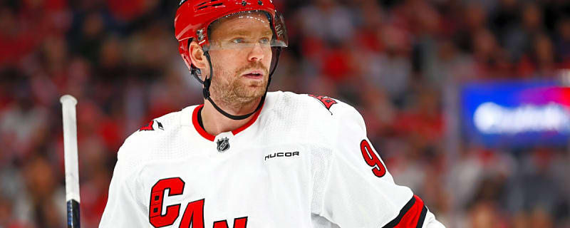 Panthers Eye Evgeny Kuznetsov as Aleksander Barkov Replacement