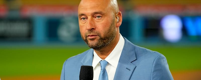 Yankees Legend Derek Jeter Sends Message After Sad MLB News on Thursday