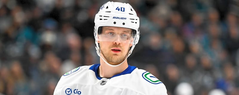 Vancouver Canucks: NHL Analyst Believes Other Teams Won't Trade for Elias Pettersson