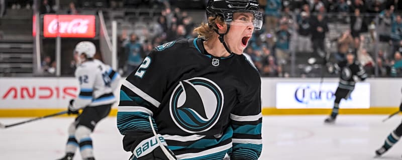 Sharks’ Offense Explodes in First 2 Periods for Win Over Mammoth