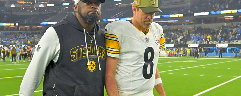 Bears get official word on Aaron Rodgers&#39; status for Sunday&#39;s game while also ruling out one of their own offensive starters