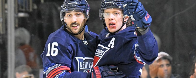 Former Maple Leafs Player Identifies Two Trade Targets to Improve Toronto&#39;s Forward Group
