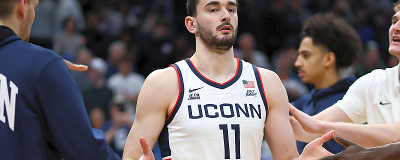 NCAA Sends Alex Karaban Message After UConn-Michigan