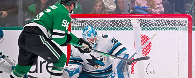 3-Goal 3rd Period Lifts Stars to 4-1 Win Over Sharks