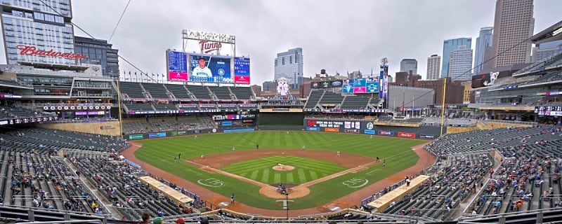 With little to celebrate, Twins hope to lure fans in with cheap beer