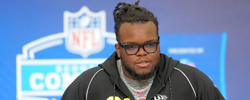 One of the top interior defensive line prospects confirms the Bears are still showing interest, but Chicago will have steep competition