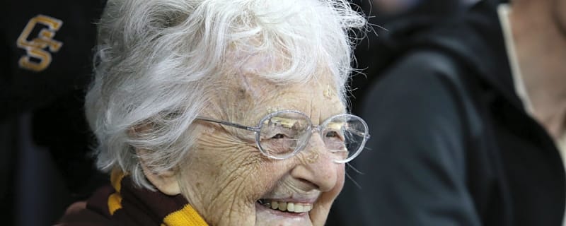 Loyola-Chicago Announces Tribute To Sister Jean