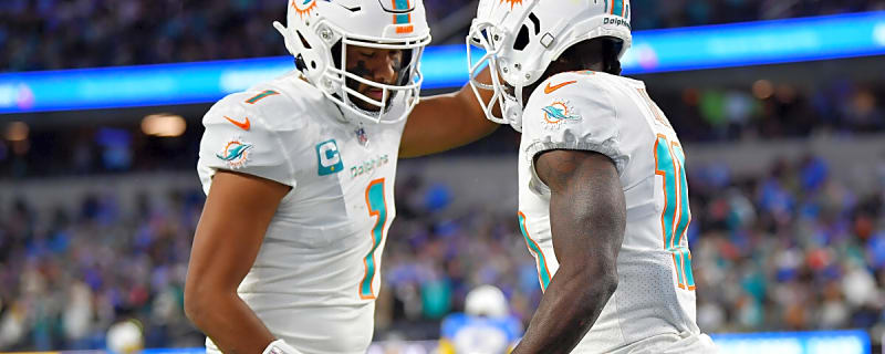 Tyreek Hill wastes no time in responding to Tua Tagovailoa's benching on social media with a cryptic image