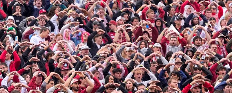 Unpopular decision by Sooners backfiring with fans, giving them a distraction they can&#39;t afford ahead of College Football Playoff push
