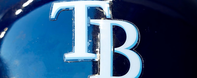 Tampa Bay Rays’ 25YO Star Takes a Scary Knee Blow During Awkward Sliding Catch