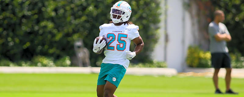 Miami Dolphins&#39; Mike McDaniel confirms suspicion regarding former Tennessee Vols standout Jaylen Wright as preseason comes to a conclusion
