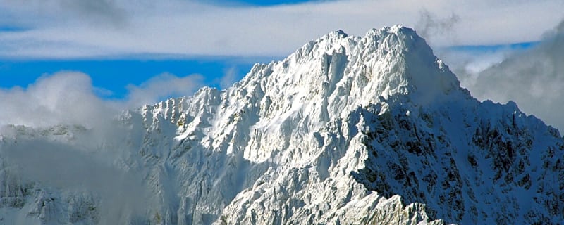 Earthquake Rocks Alaskan Mountains With Mile-Long Landslides and Destruction