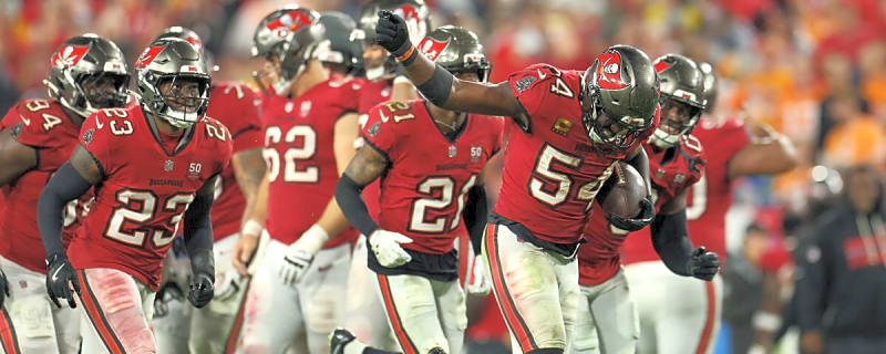 Lavonte David joins Bucs legend Derrick Brooks in the most fitting way possible
