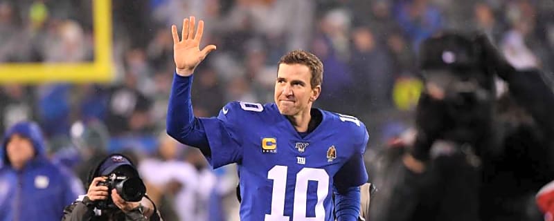 Eli Manning Pulls off Umpire Stunt at Yankee Stadium With Savannah Bananas