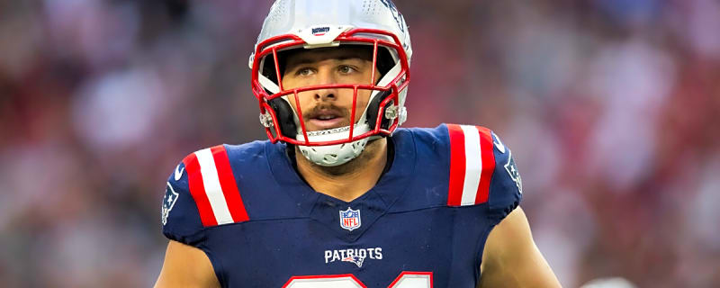 Austin Hooper accidentally embarrasses himself with Taylor Swift oops in viral Tight End University video