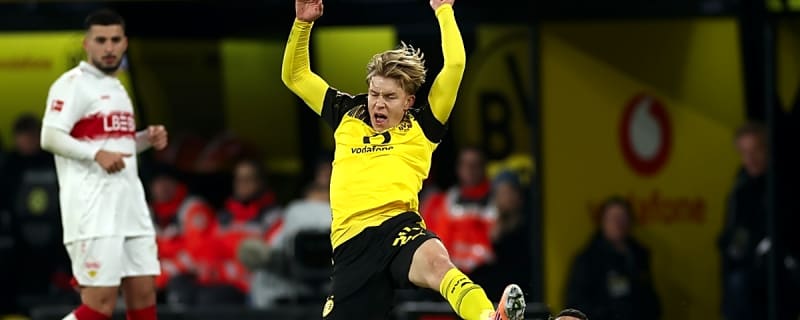 Report – Arsenal following Borussia Dortmund defender