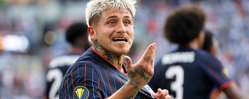 Donovan Calls Out Olympic Coach After Diego Luna Brace