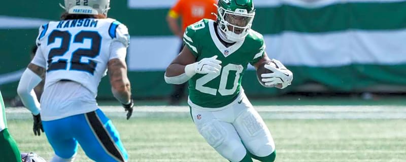 Chiefs opted to keep draft capitol over acquiring proven playmaker that would have filled their biggest roster need