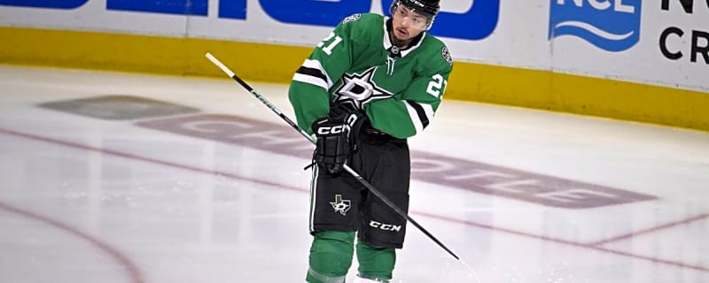NHL Insider Reveals Big Update on Stars&#39; Jason Robertson Situation