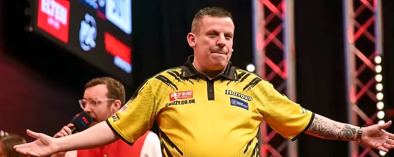 Dave Chisnall creates history for himself as he moves up leaderboard with 800th Players Championship victory